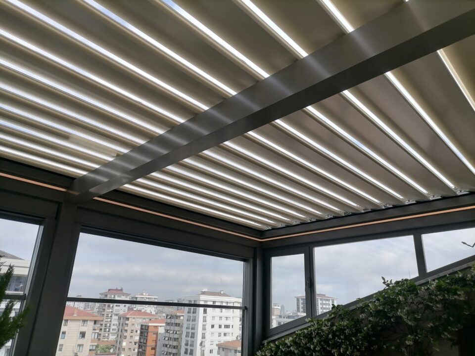 Adalar Açılır Kapanır Pergola Sistemleri